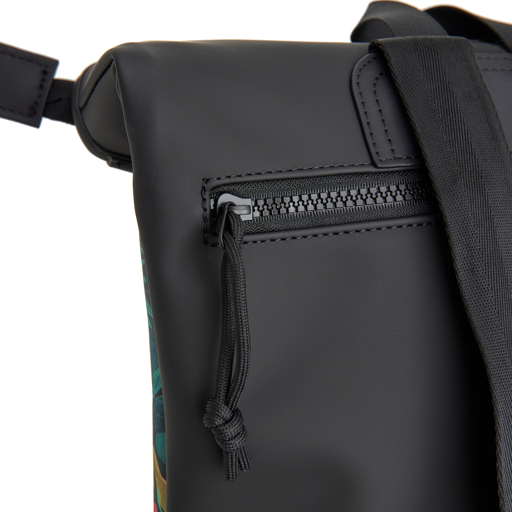 New Rebels Cityrucksack mit Katzenmotiv – Wasserabweisender Rolltop Rucksack für Damen & Herren – Stylischer Daypack mit Blumen-Design