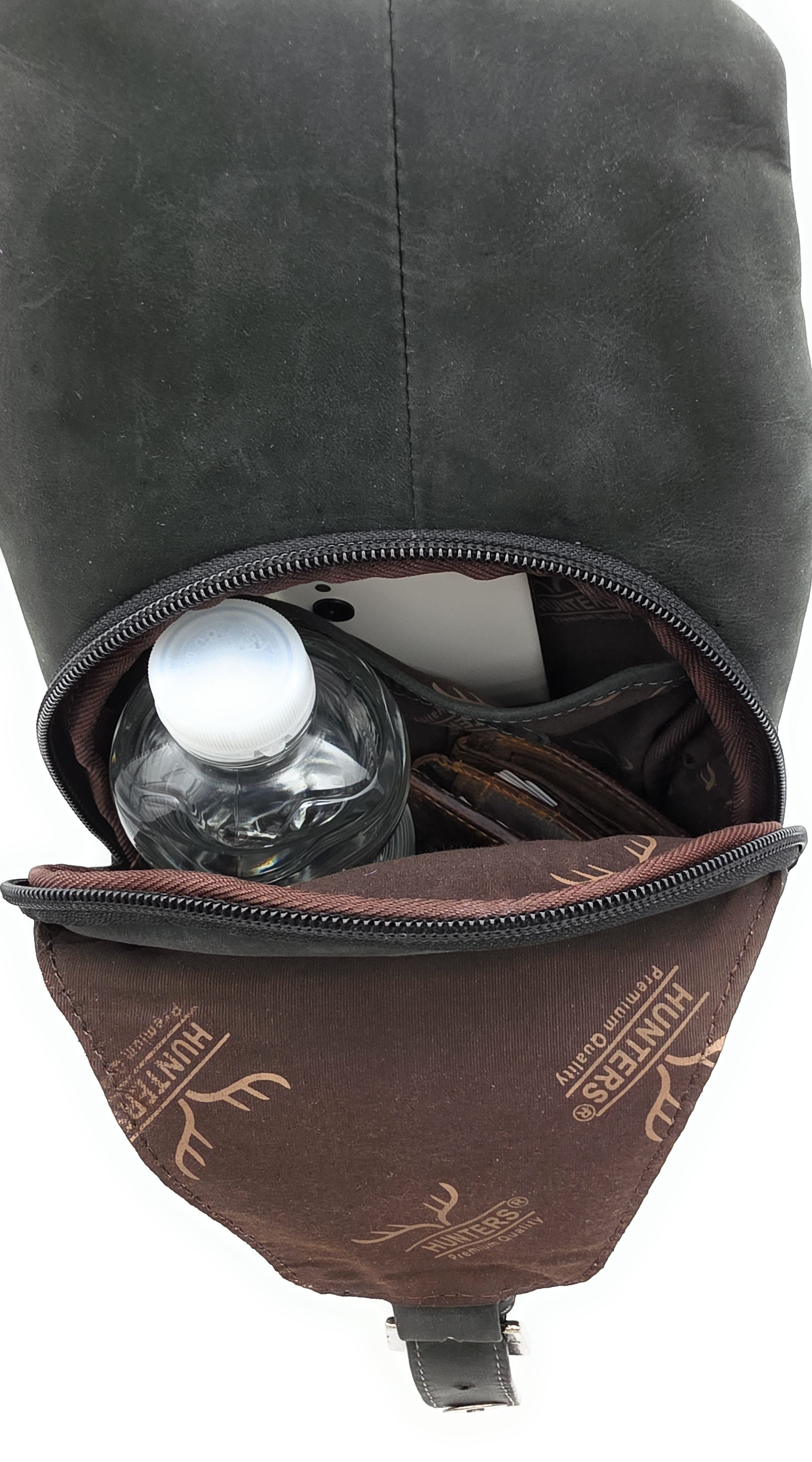 Hunters Crossbag Slingbag aus echtem Hunterleder – Vintage-Umhängetasche mit Platz für 0,33L Wasserflasche & Tablet