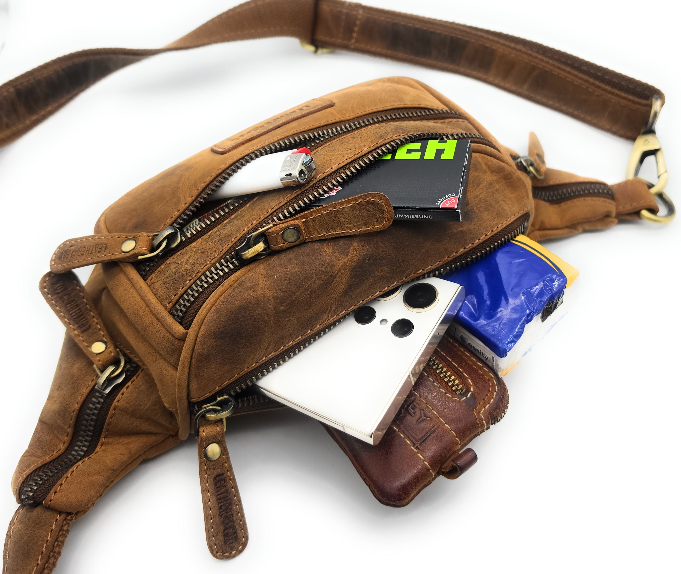 Leatherfox Bauchtasche aus Hunterleder – robuste Leder-Gürteltasche mit 6 Fächern & verstellbarem Hüftgurt, Metallreißverschlüsse