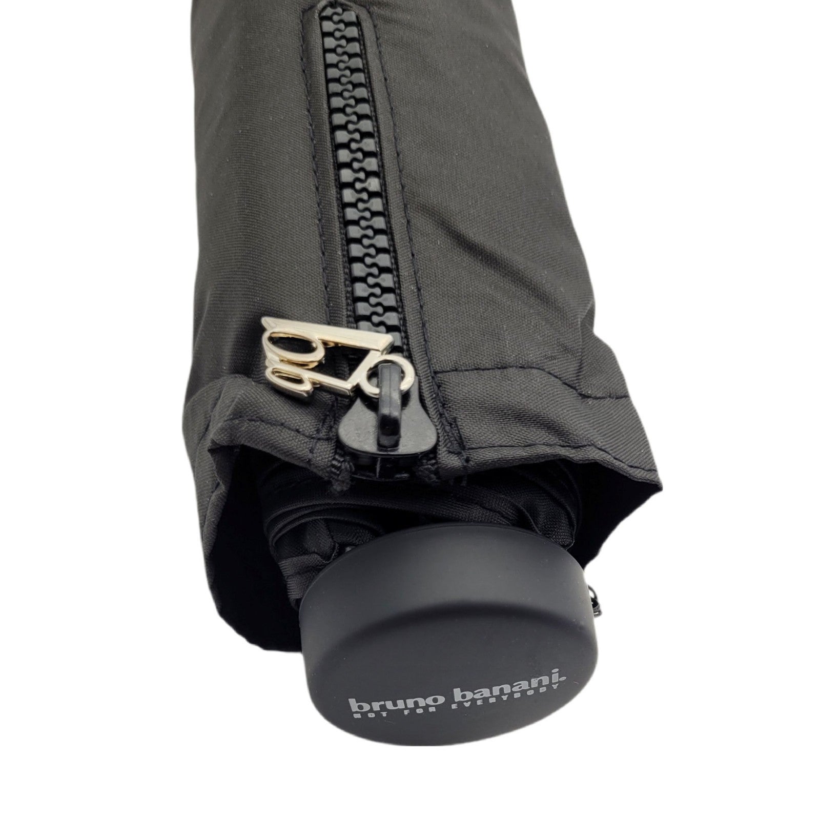mattierter Griff des bruno banani Shorty Regenschirms mit Logodruck, ergonomisch geformt und markentypisch elegant