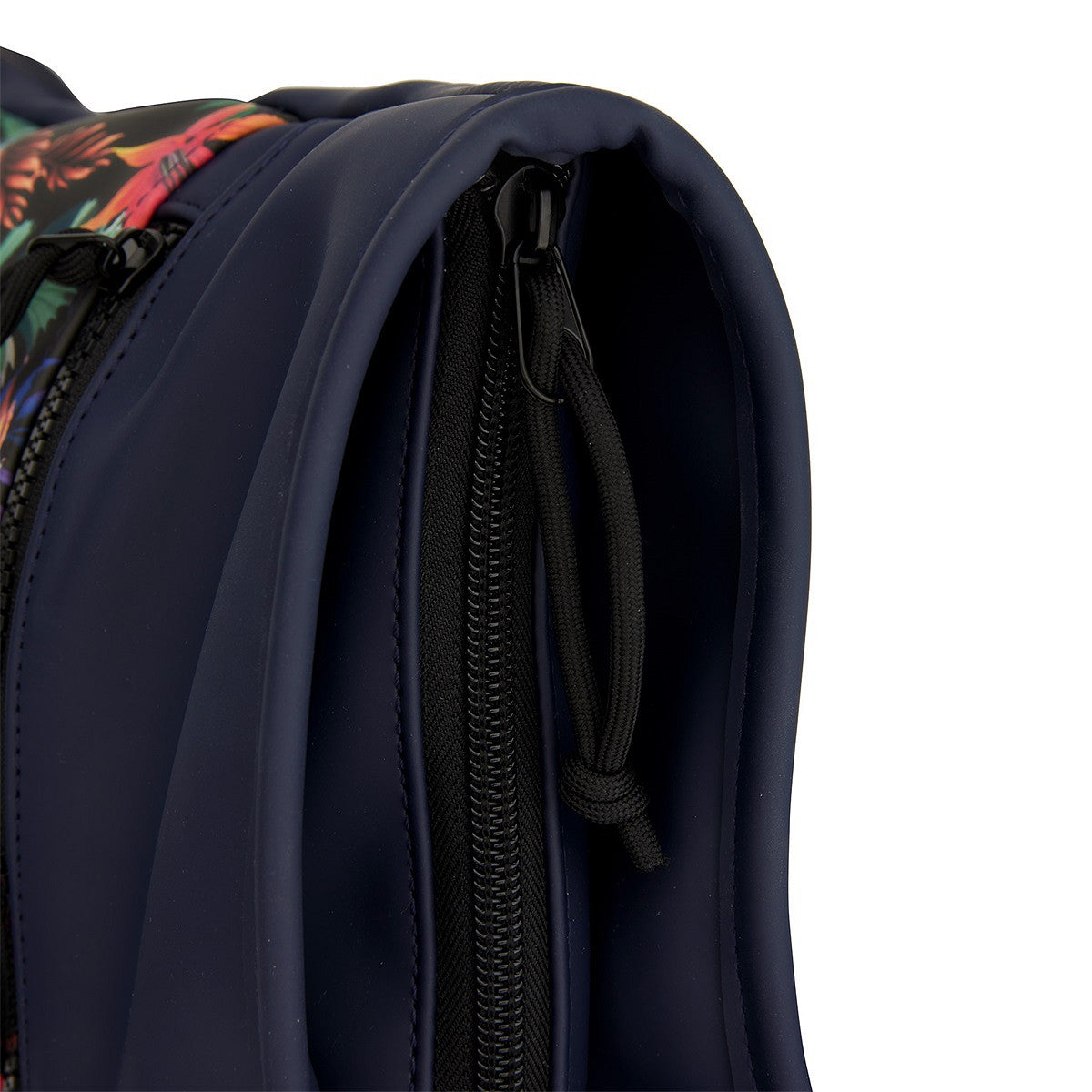 New Rebels Rolltop Cityrucksack Los Angeles – Stylischer Rolltop Rucksack mit Flowerpower-Design, Wasserabweisend & Praktisch