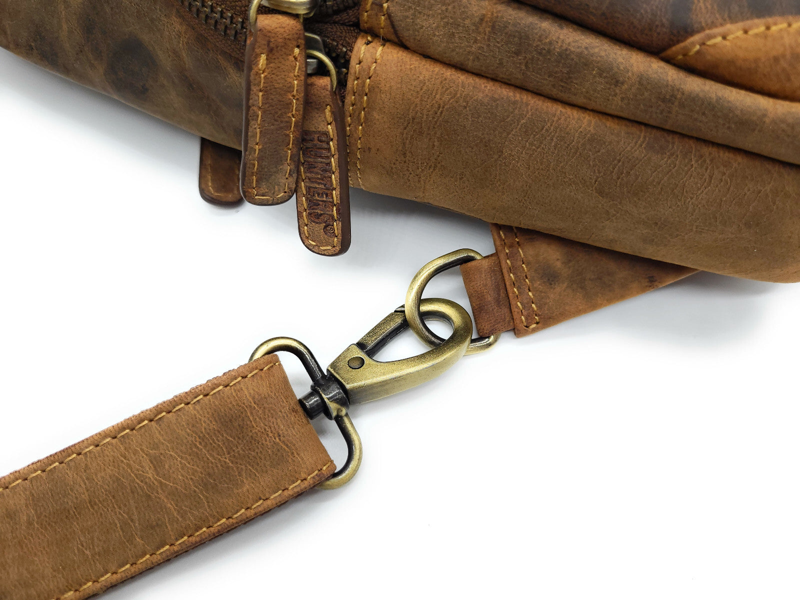 Hunters Crossbag Premium Leder Slingbag Damen & Herren - Umhängetasche mit Metall-Verschlüssen