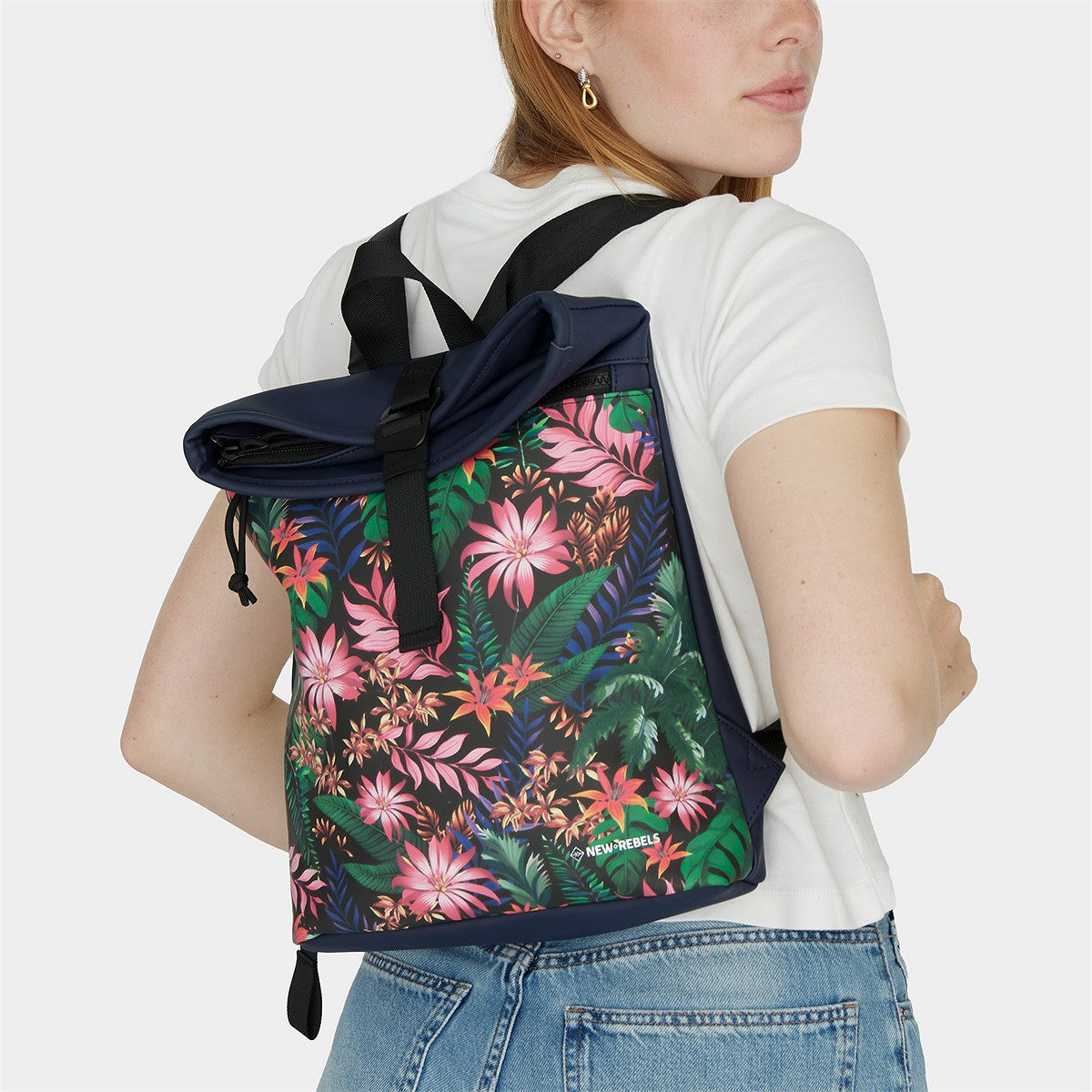 New Rebels Rolltop Cityrucksack Los Angeles – Stylischer Rolltop Rucksack mit Flowerpower-Design, Wasserabweisend & Praktisch