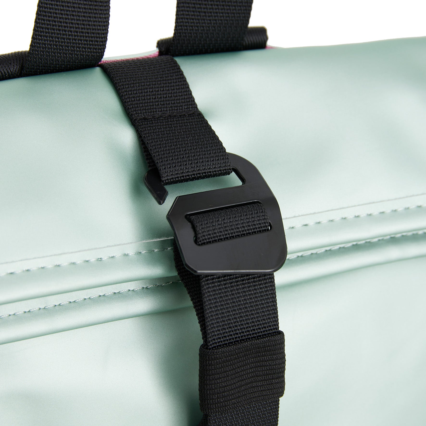 New Rebels Mart Roll Up Rolltop City Rucksack Los Angeles wasserabweisend metallic lightgreen grün