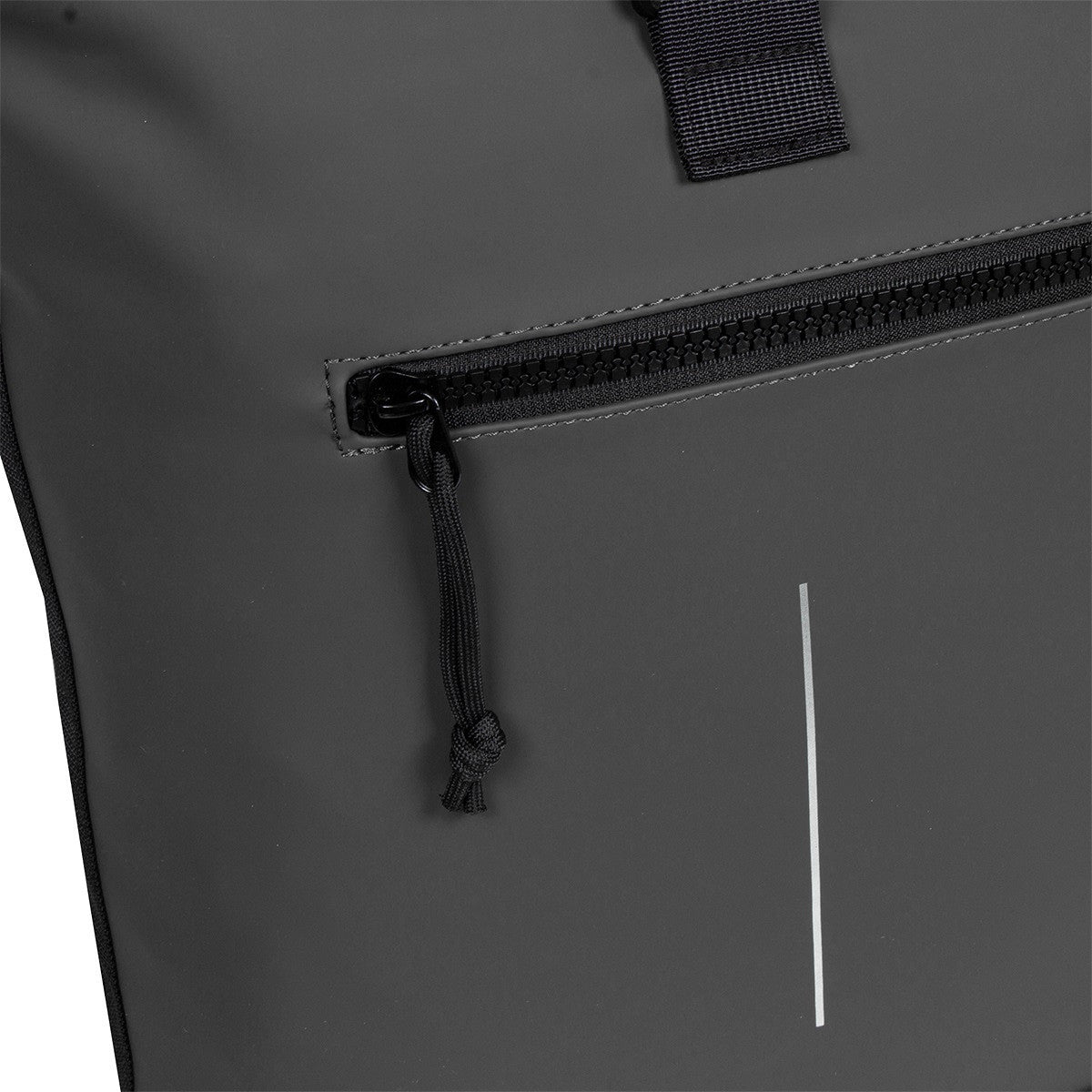 New Rebels New York Rolltop Rucksack Schwarz – wasserabweisend, 15" Laptopfach, 15 L