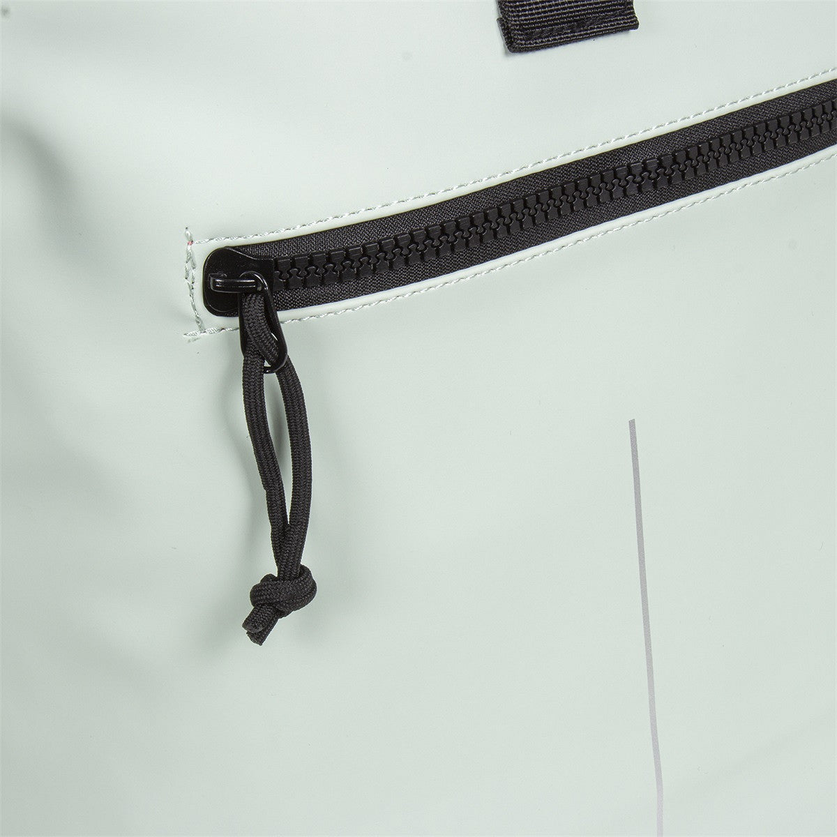 New Rebels New York Rolltop Rucksack Mint Grün – wasserabweisend, 15" Laptopfach, 15 L