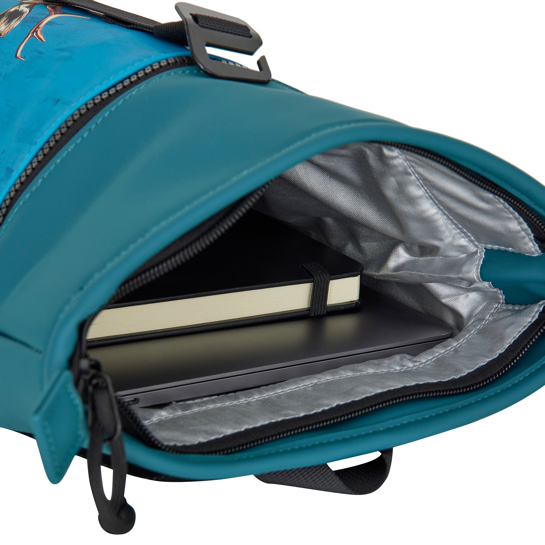 New Rebels Rolltop Cityrucksack Los Angeles – Stylischer Rolltop Rucksack mit Hirsch-Design, Wasserabweisend & Praktisch