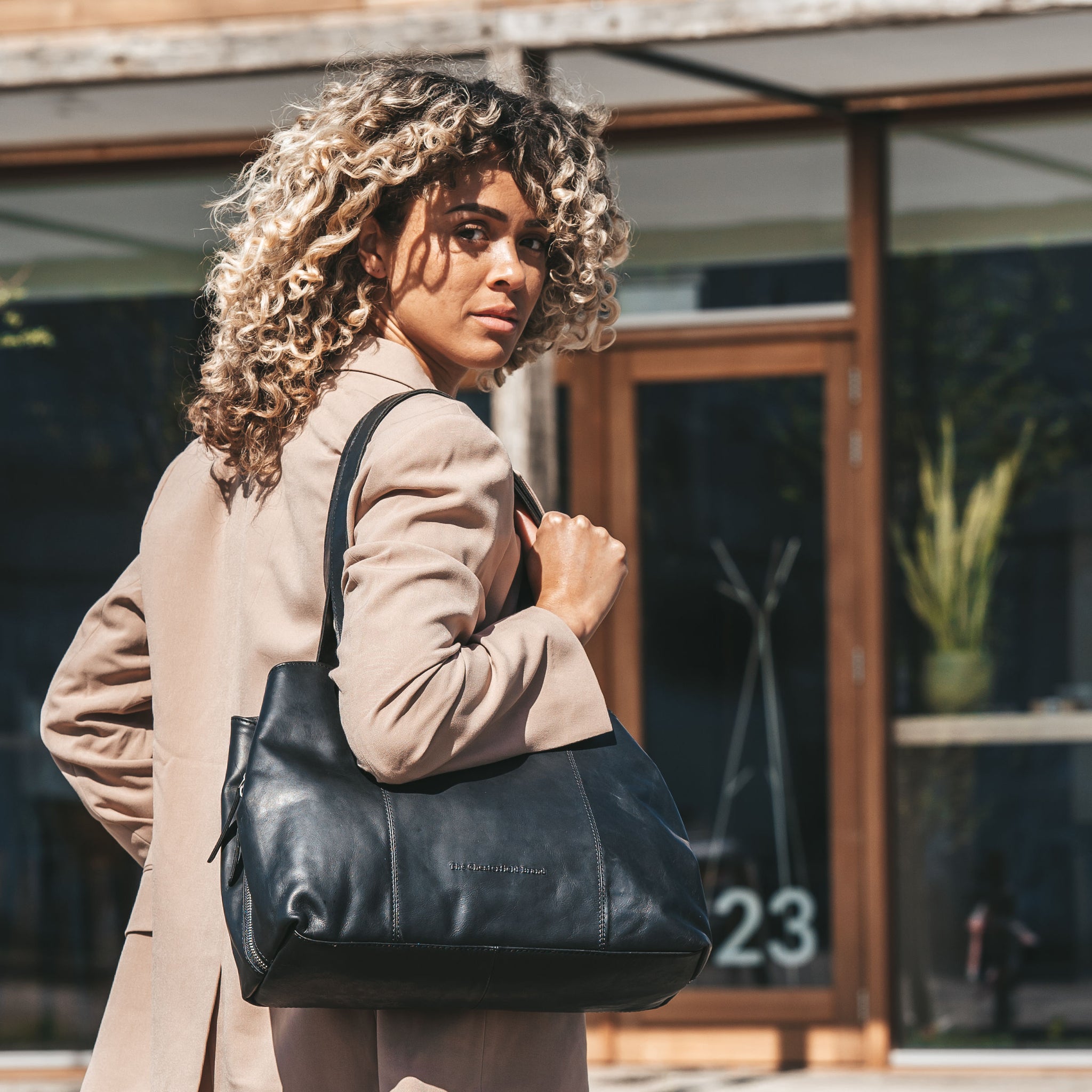 The Chesterfield Brand echt Leder Damen Handtasche Schultertasche Busi