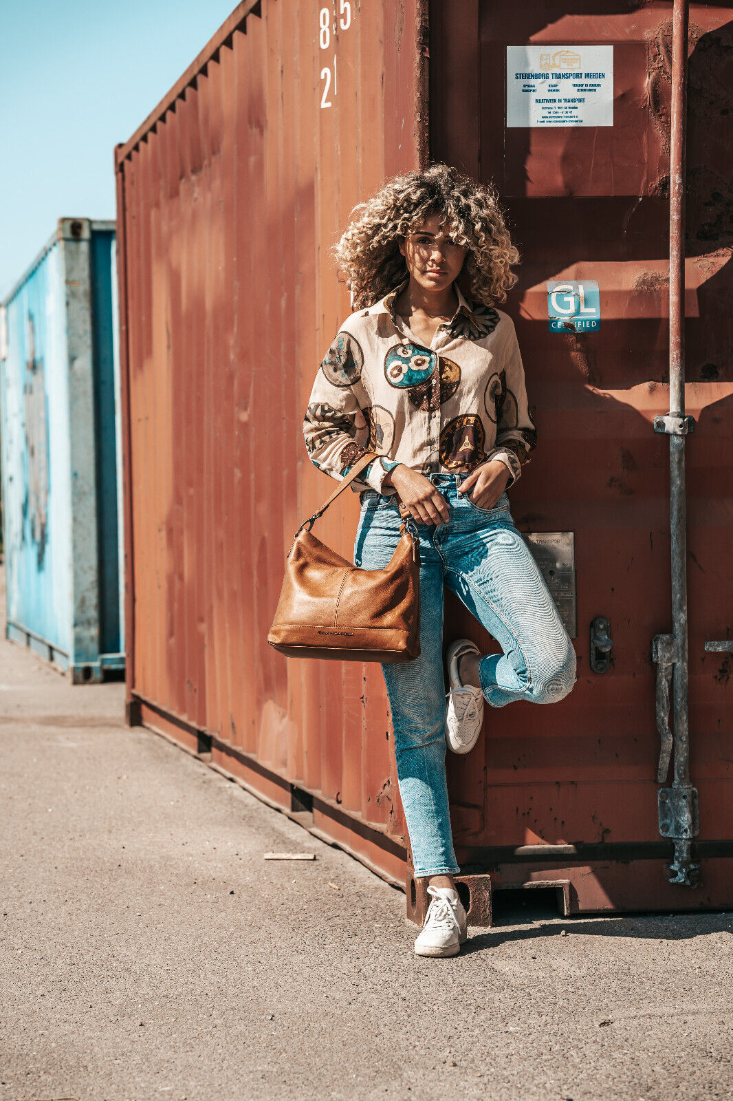 The Chesterfield Brand echt Leder Damen Handtasche Schultertasche Umhängetasche Amelia schwarz