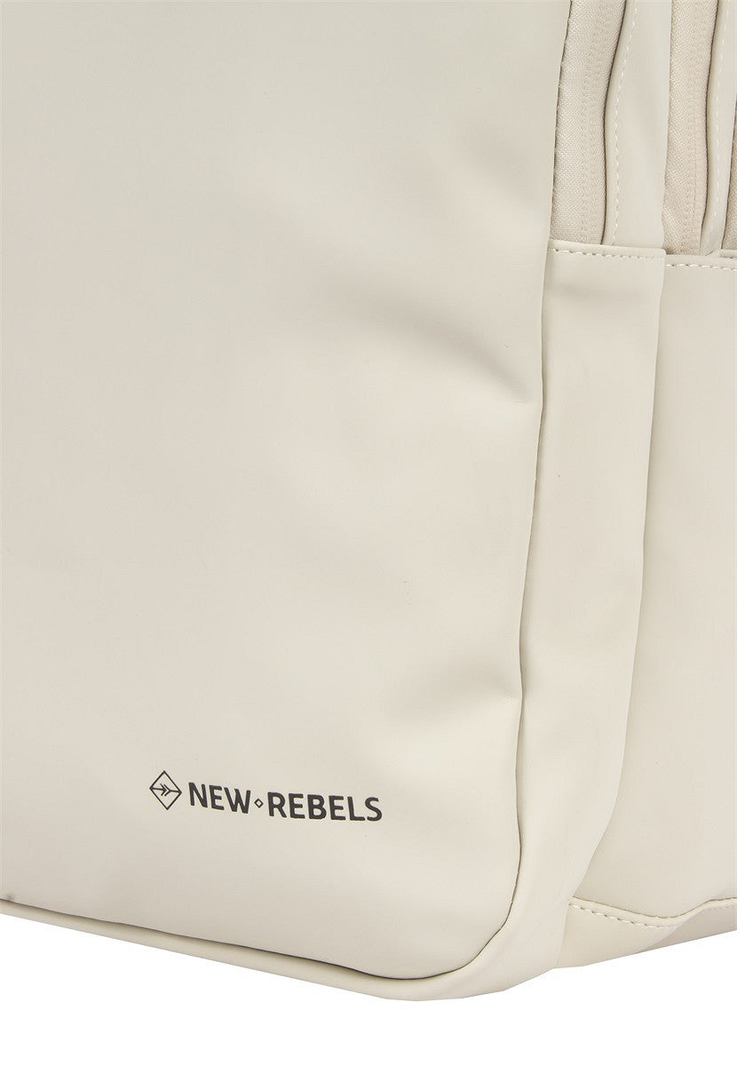 New Rebels William Milwaukee Rucksack – Wasserabweisend, 18L Volumen, Laptopfach, Silber-Innenfutter beige