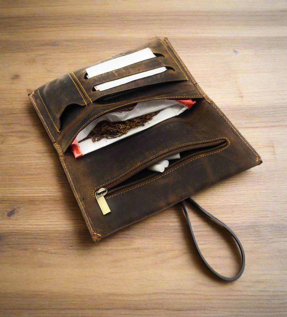 Tabakbeutel aus Büffelleder – mit Fächern für Blättchen, Filter & Feuerzeug braun
