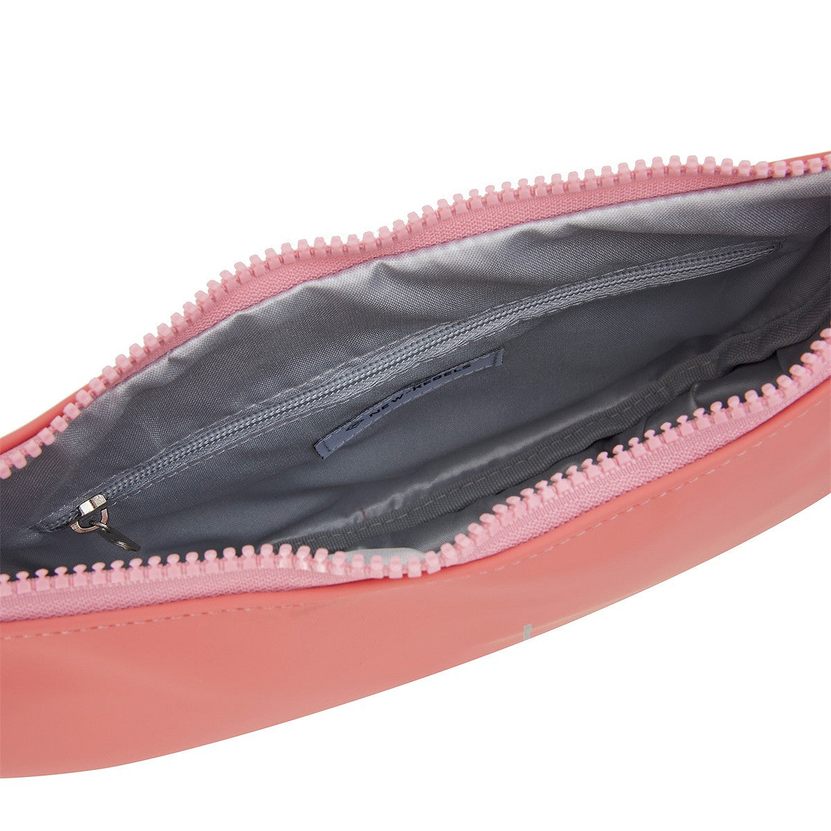 New Rebels Half Moon Bag Branson – leichte wasserabweisende Umhängetasche, Crossbody Tasche mit Reißverschlussfächern blush pink