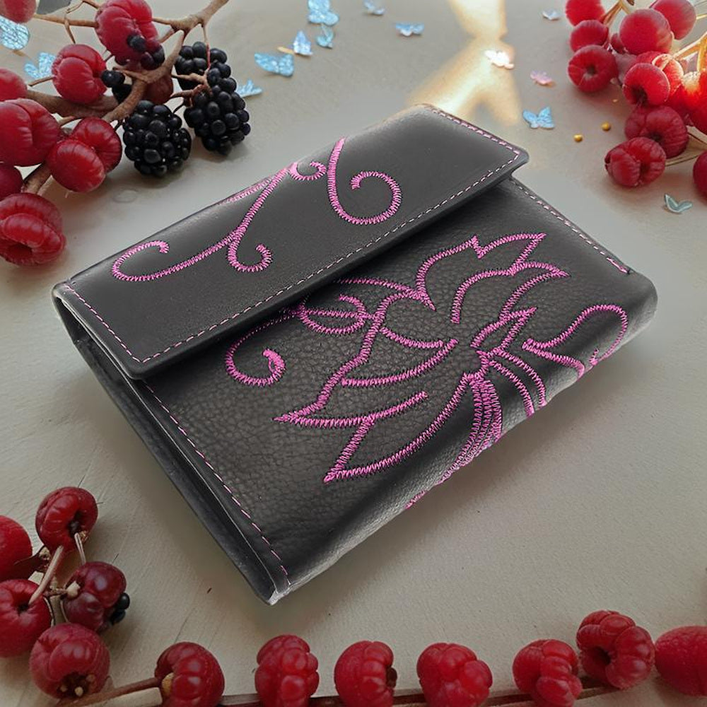 Jockey Club echt Leder Damen Geldbörse mit Stickerei Schmetterling + RFID Schutz pink berry