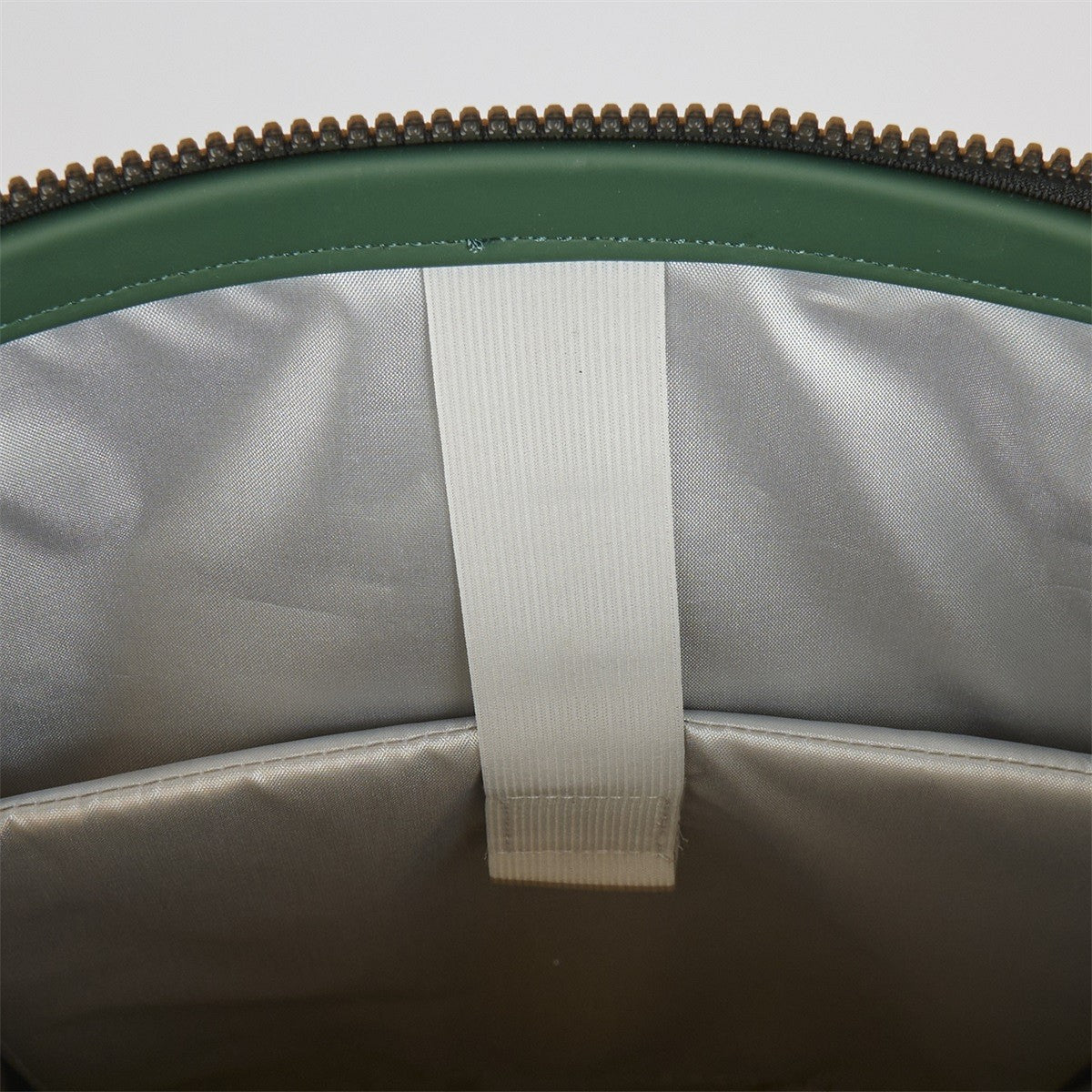 New Rebels New York Milkmaid Rucksack – Rolltop, wasserabweisend, 15" Laptopfach