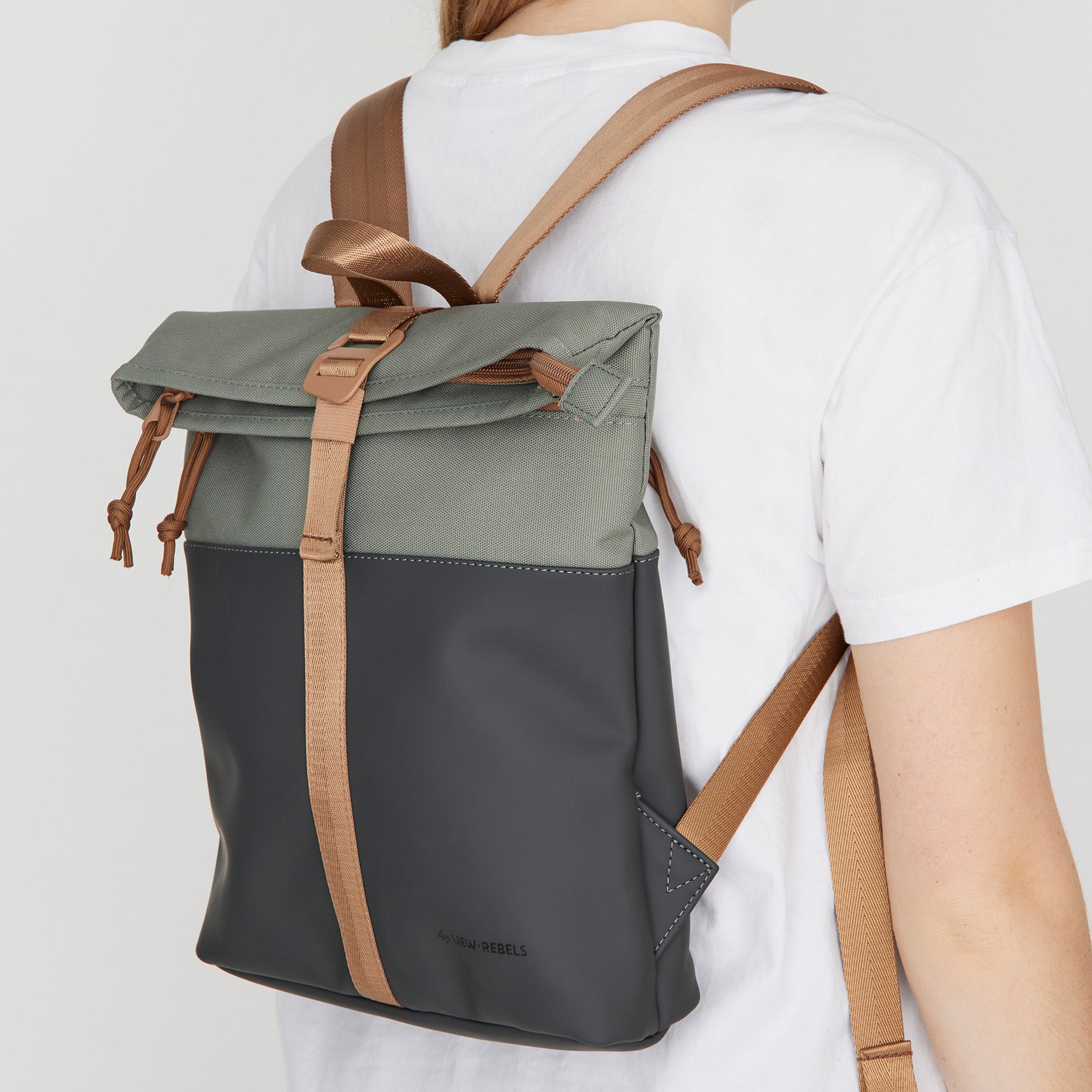 New Rebels Ferron Roll Up Rolltop City Rucksack Los Angeles wasserabweisend Anthrazit Kupfer