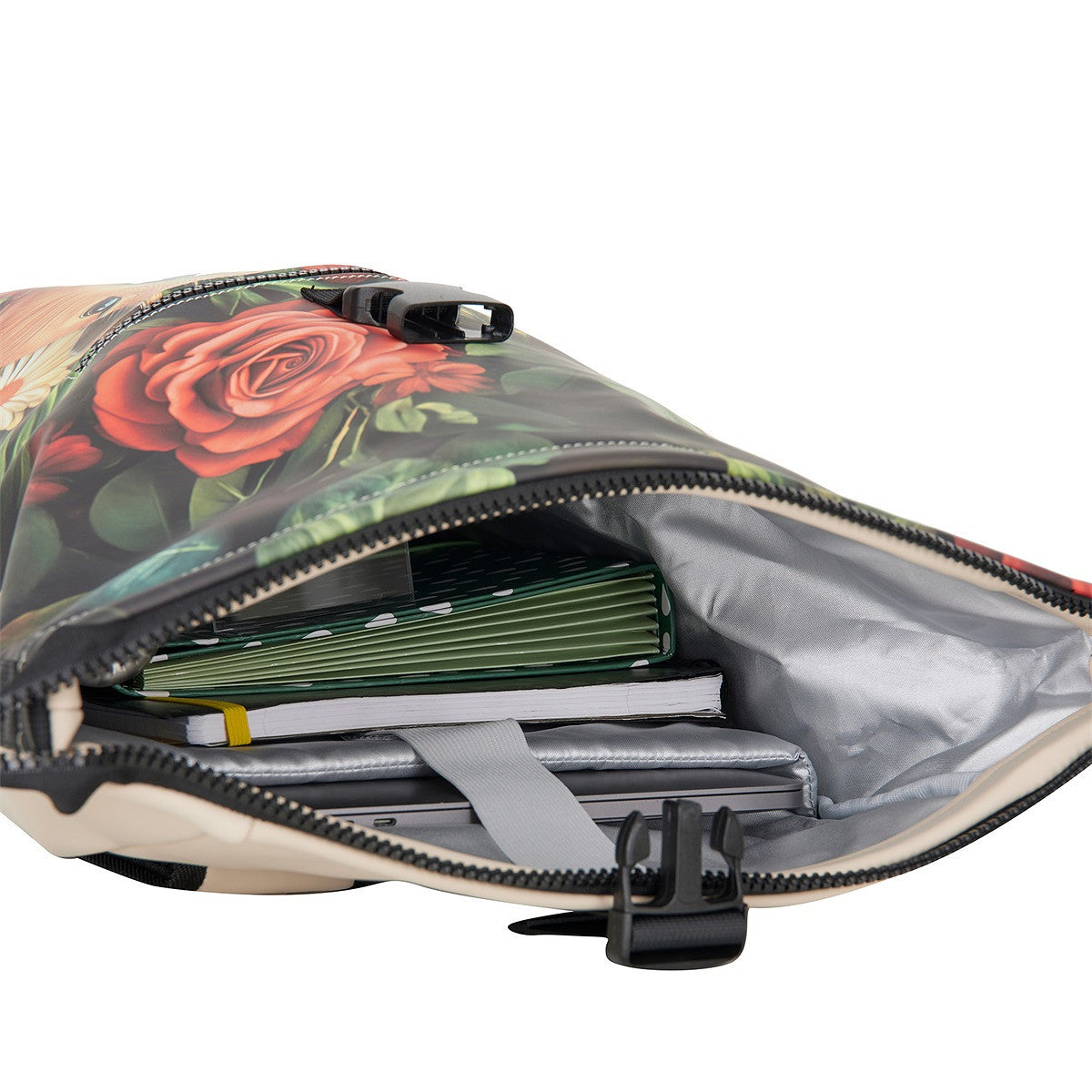 New Rebels New York Capybara Rucksack – Rolltop, wasserabweisend, 15" Laptopfach