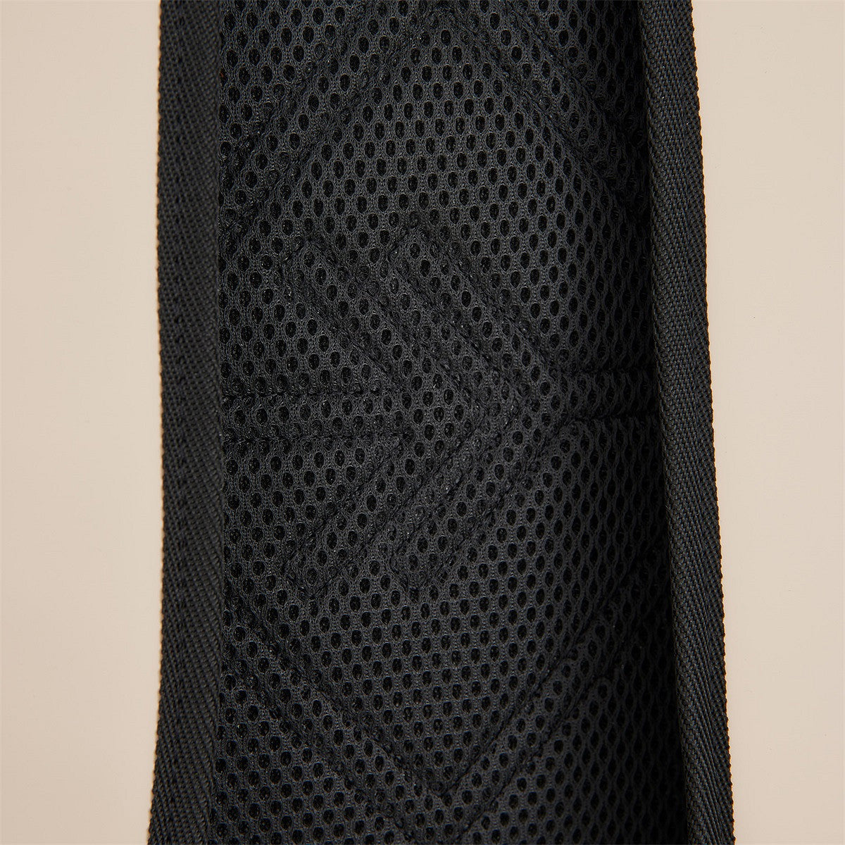 New Rebels New York Capybara Rucksack – Rolltop, wasserabweisend, 15" Laptopfach