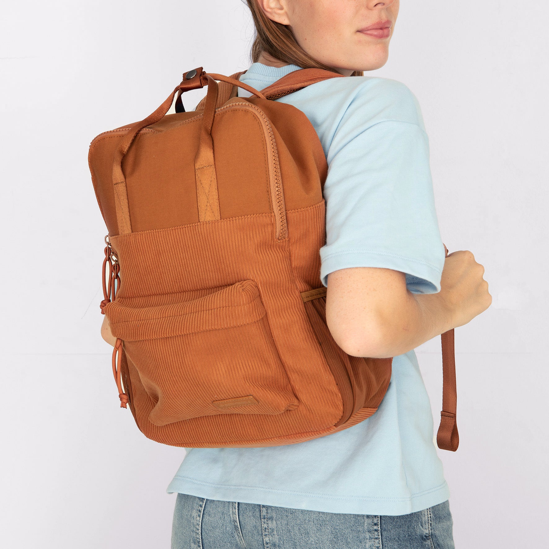 New Rebels Rucksack Ribbi Springfield mit Kordoptik und Tabletfach coffee braun