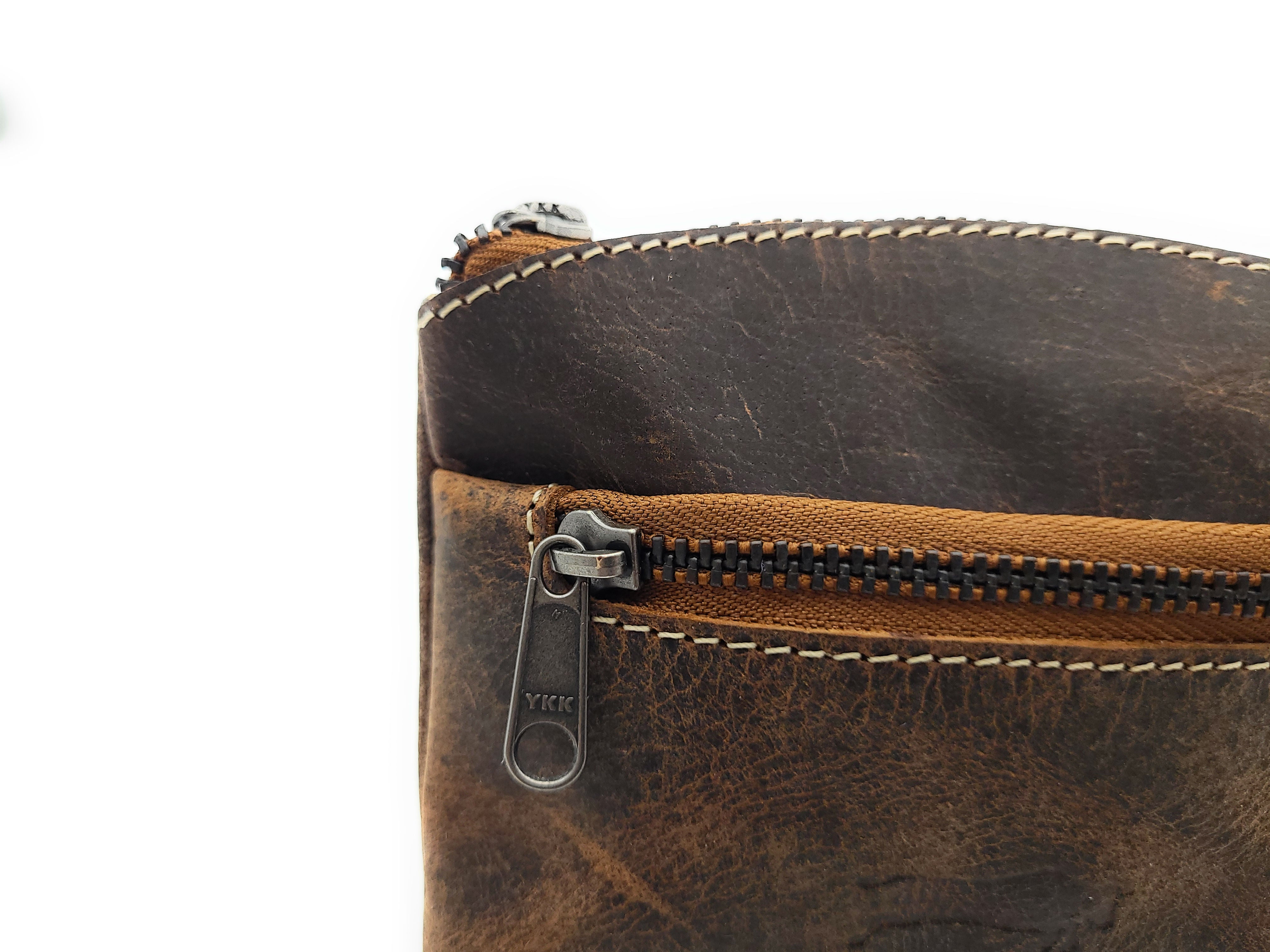 Ven Tomy Schlüsseletui – Büffelleder Vintage Braun mit 2 Schlüsselringen, Reißverschluss und Vorfach