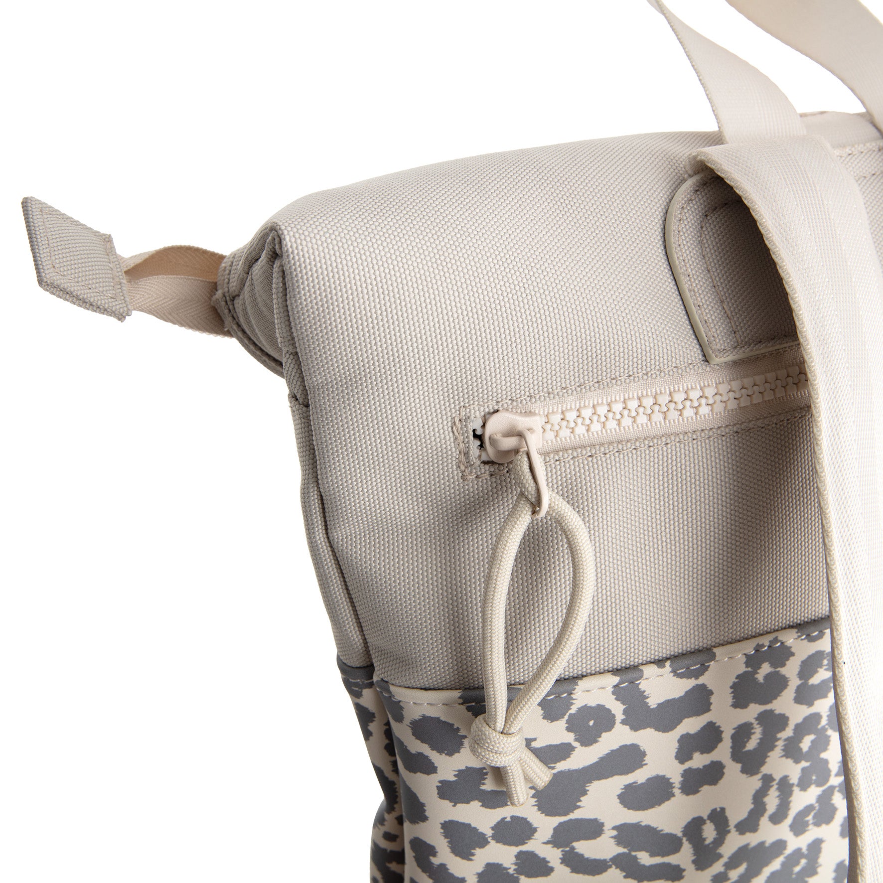 New Rebels Urban Roll Up Rolltop City Rucksack Los Angeles wasserabweisend Leopard beige