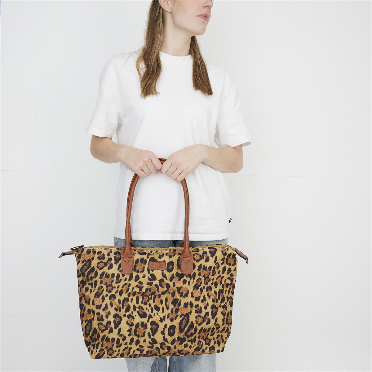 Mustang großer Damen Shopper Handtasche Umhängetasche "Limnos" Leopard cognac