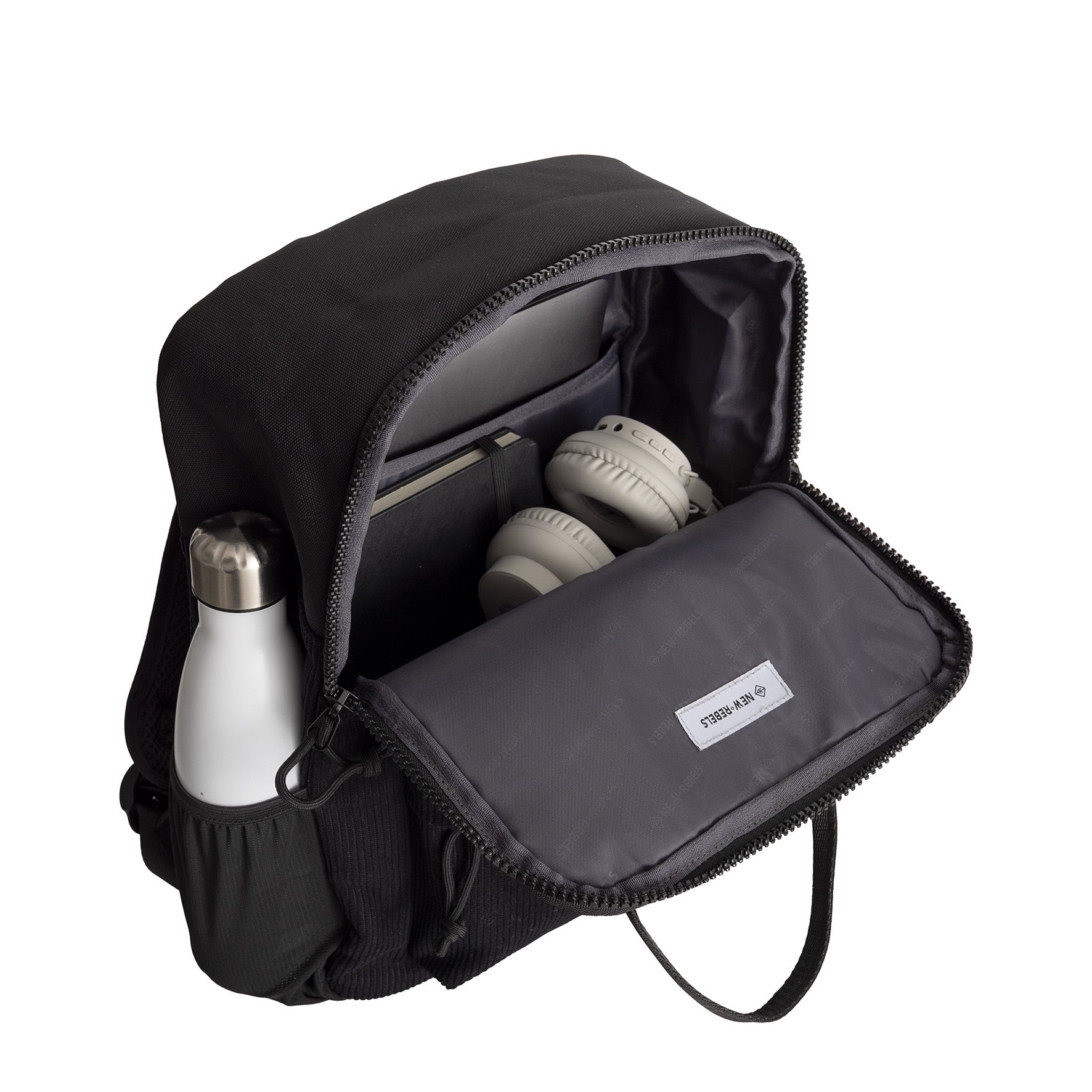 New Rebels Rucksack Ribbi Springfield mit Kordoptik und Tabletfach schwarz